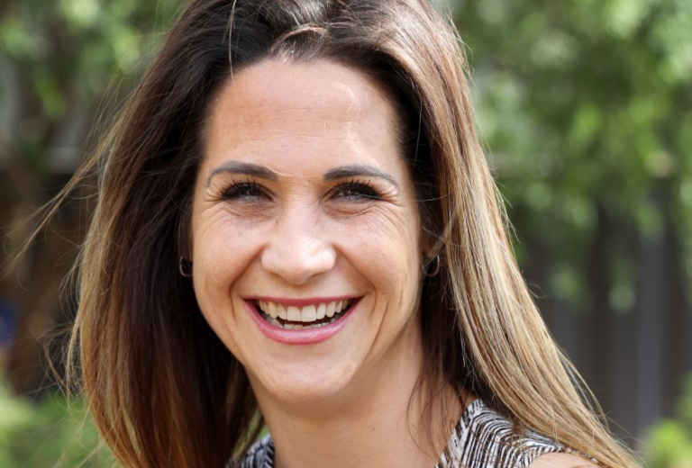 Mev. Sanmarie Van der Berg